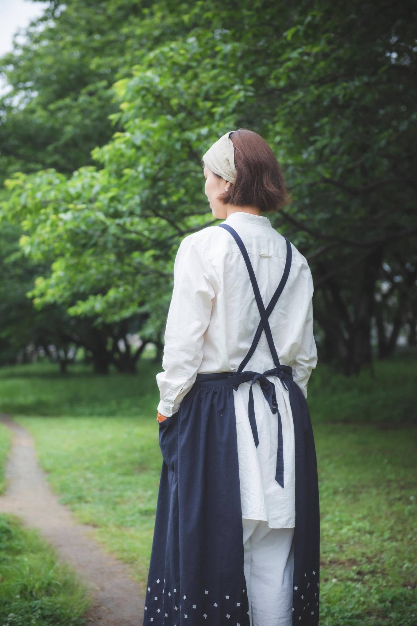 Tateito To YokoIto - Float Cotton Linen Water-Repellent Apron - Natural or Navy - Hands On Workshop