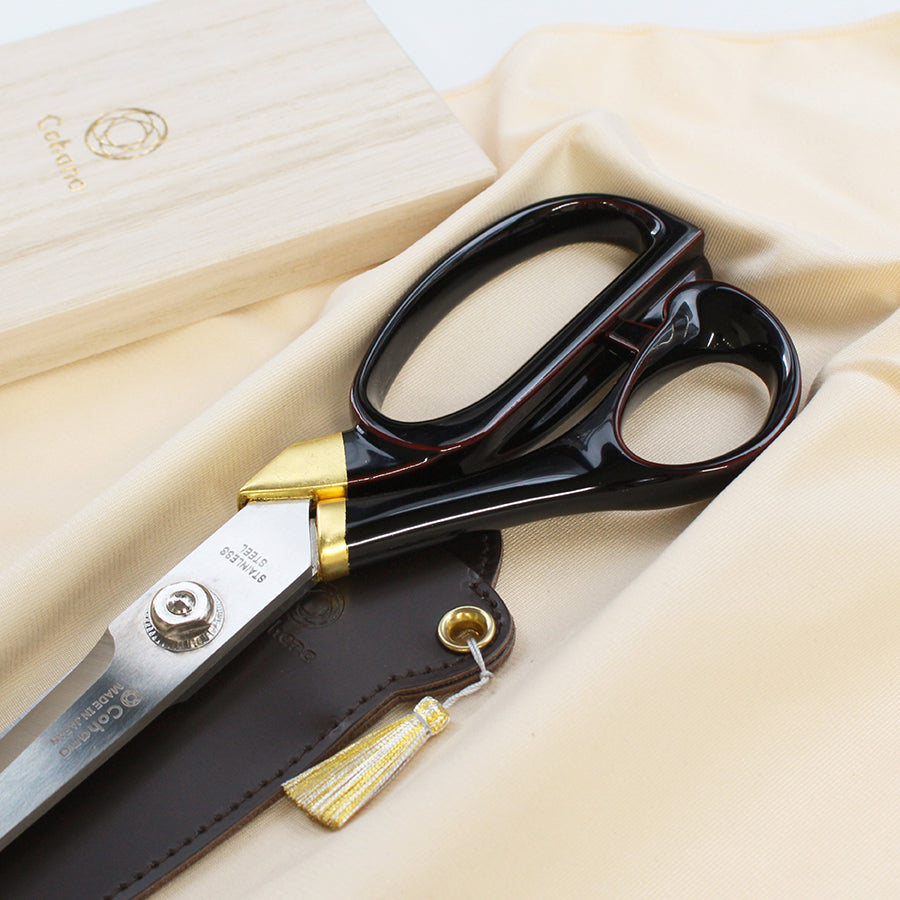 Sewing Shears with Lacquered Handles and Gold Leaf Tamenuri