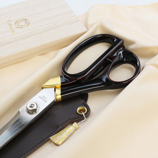 Sewing Shears with Lacquered Handles and Gold Leaf Tamenuri