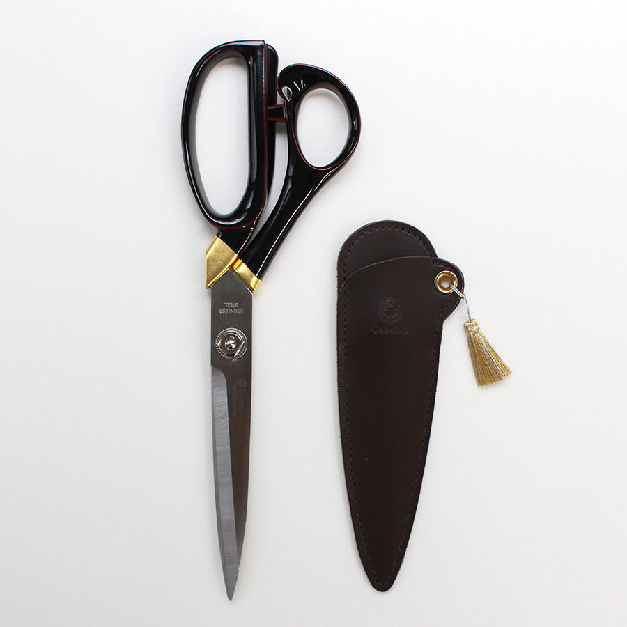 Sewing Shears with Lacquered Handles and Gold Leaf Tamenuri - product detail