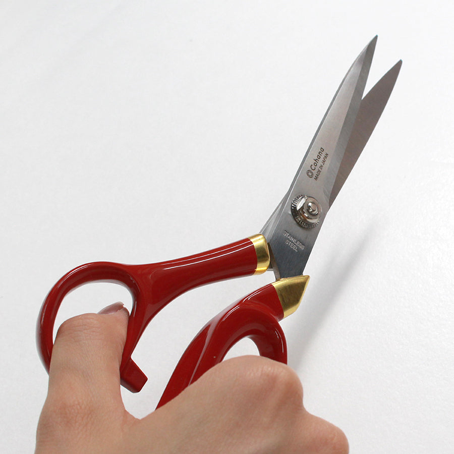 Sewing Shears with Lacquered Handles and Gold Leaf Shunuri