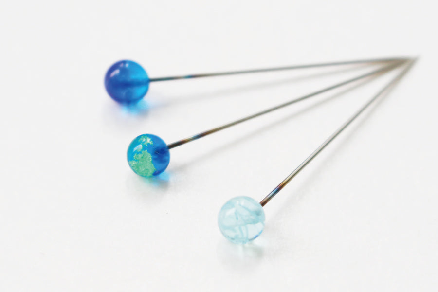 Cohana Glass Sewing Pins Indigo