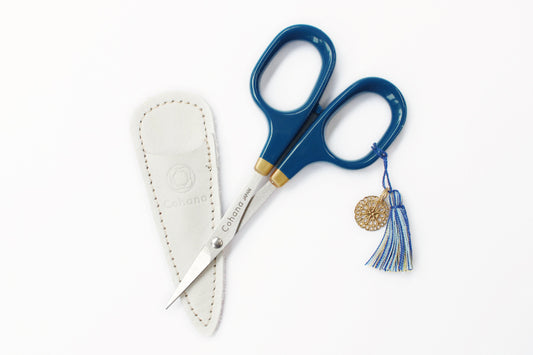 Cohana Small Scissors with Lacquered Handles - Japan Blue