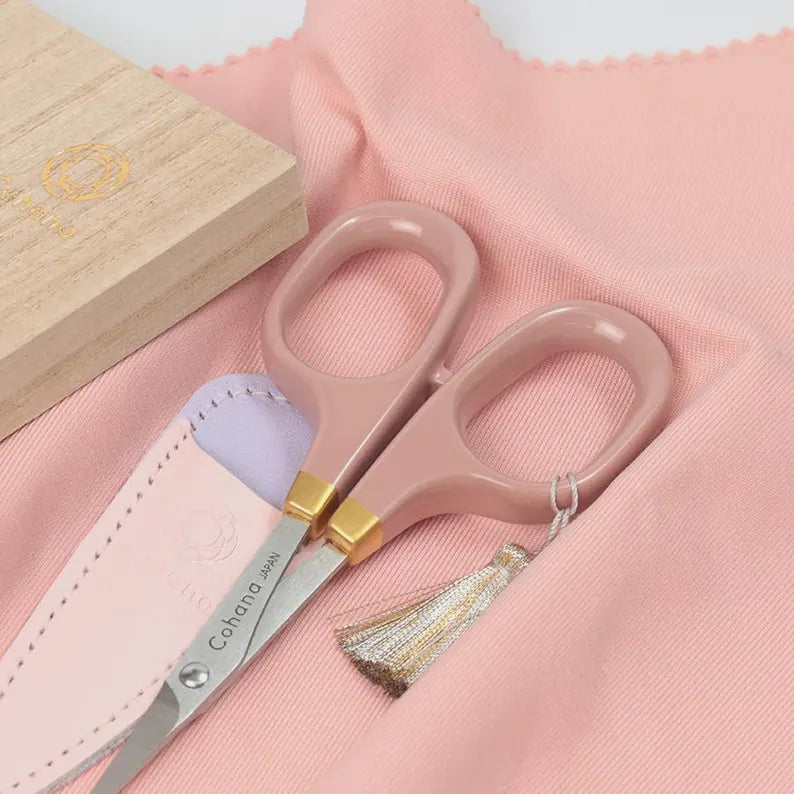 Cohana Sakura 2026 Lacquer Small Scissors