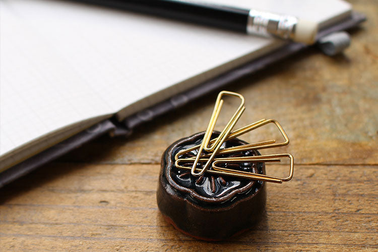 cohana コハナ 淡路瓦の針やすめ 45-300 しろ 45-301 もくたん かわいい ソーイング 大人 おしゃれ 日本製 ギフト お返し 手芸用品 裁縫道具 おうち時間