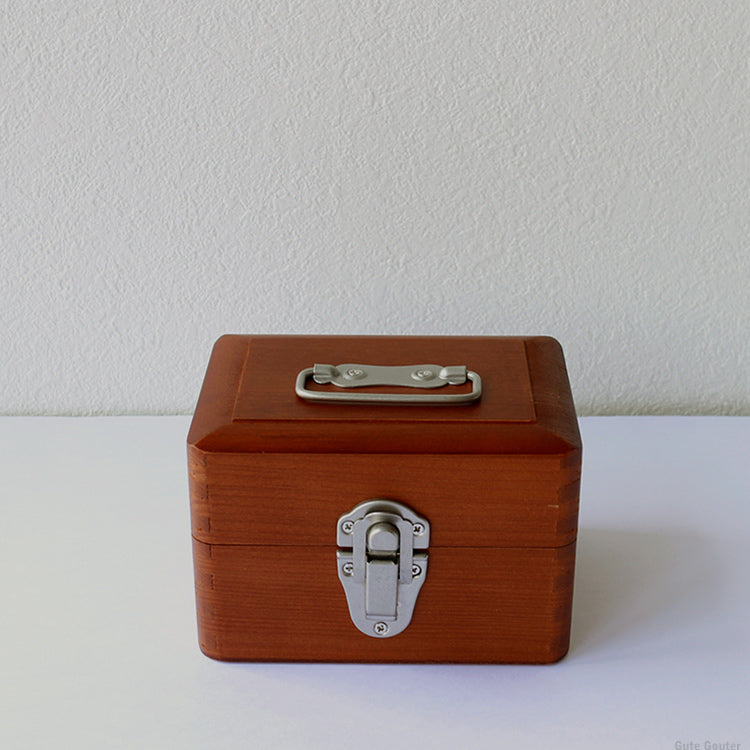 CLASSIKY Tool Box (Tsuga Wood) - front