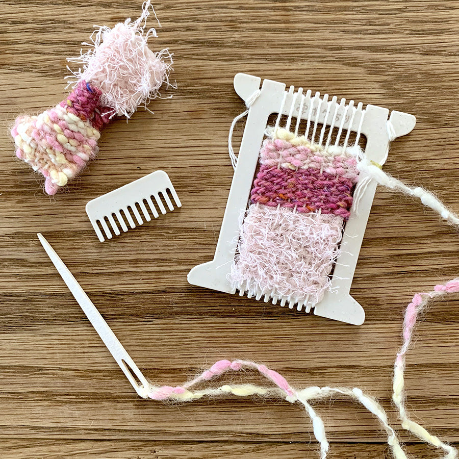 Pokeori Kit Pink - finished mini weaving