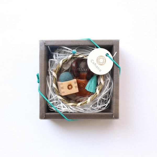 Cohana-Geschenk-Set von Mini-Scheren von Seki und Nadelkissen von Mini Masu